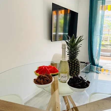 Apartment El Palmeral- Vistas, Sea View, Seasonal Pool Torrevieja